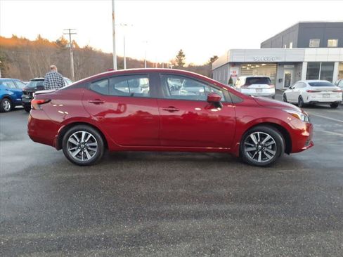 Certified 2022 Nissan Versa SV image 4