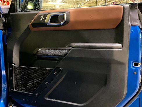 Used 2024 Ford Bronco Outer Banks image 12