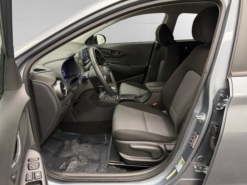 Used 2020 Hyundai Kona SEL image 9