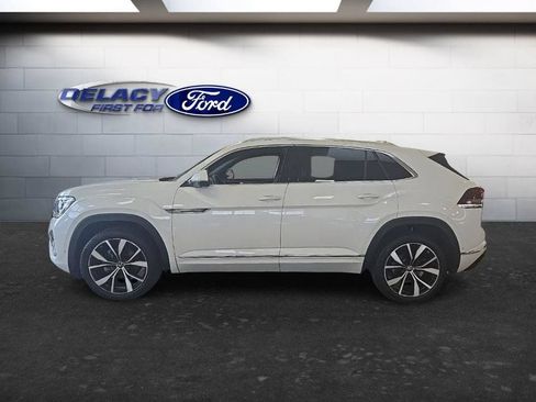 Used 2024 Volkswagen Atlas Cross Sport SEL Premium R-Line AWD/4WD image 3