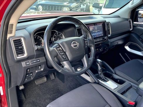 Used 2022 Nissan Frontier SV image 34