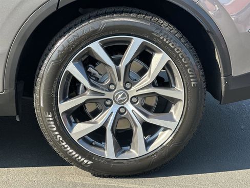 Certified 2023 Acura MDX FWD w/ Technology Package image 8