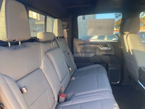 New 2026 Chevrolet Silverado 1500 LTZ w/ LTZ Premium Package image 20