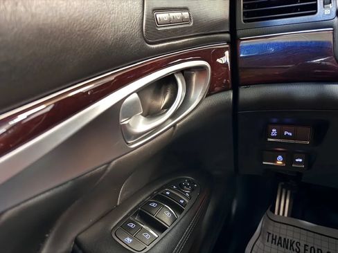 Used 2014 INFINITI Q70 3.7 w/ Premium Package RWD image 20