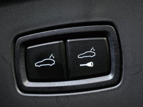 New 2026 Porsche Macan image 30