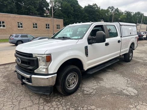 Used 2021 Ford F250 XL w/ Power Equipment Group AWD/4WD image 3
