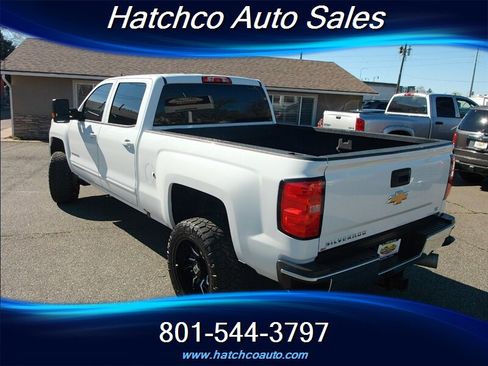 Used 2019 Chevrolet Silverado 2500 LT image 3