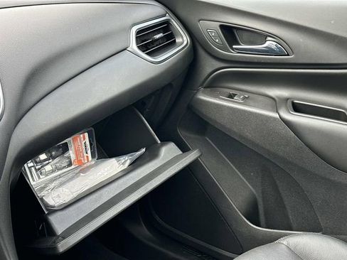 Used 2020 Chevrolet Equinox LT w/ Sport Edition FWD image 32