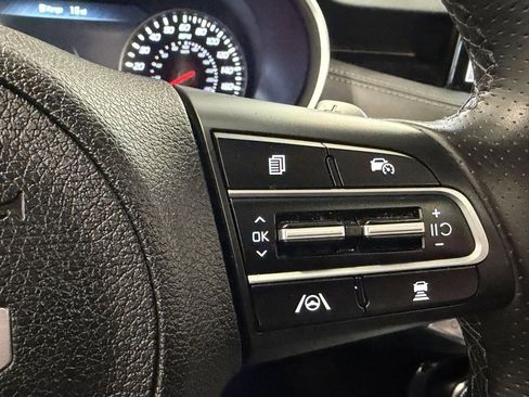 Used 2023 Kia Stinger GT2 image 26