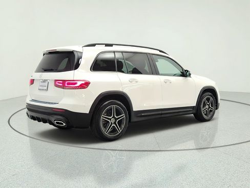Used 2021 Mercedes-Benz GLB 250 image 5