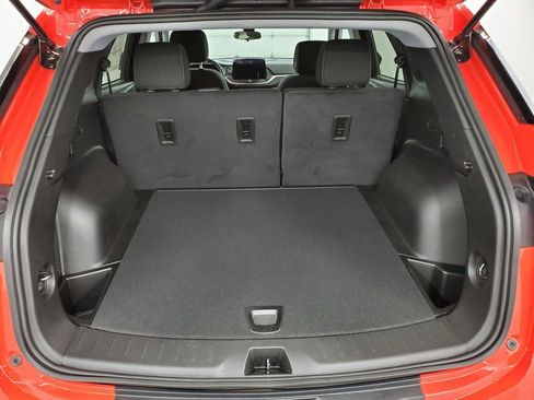 Used 2025 Chevrolet Blazer LT image 23