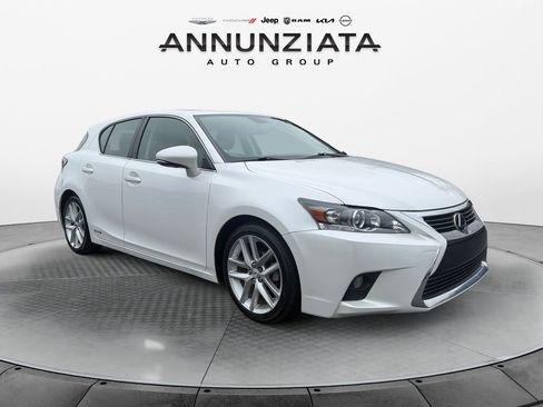 Used 2017 Lexus CT 200h 200h w/ Navigation System Package image 7
