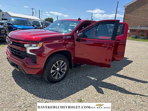 Used 2024 Chevrolet Silverado 1500 RST AWD/4WD image 25