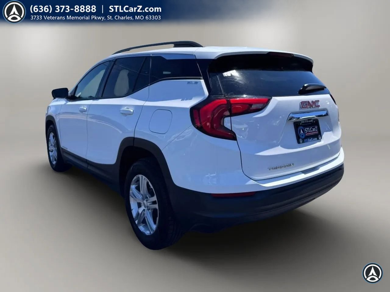 Used 2018 GMC Terrain SLE w/ Driver Convenience Package FWD image 5