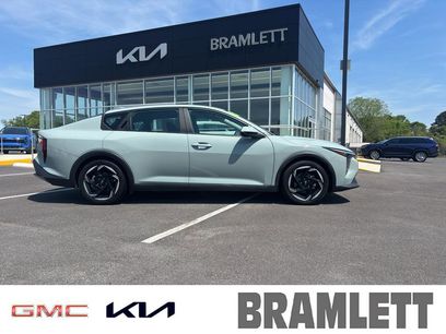 Certified 2025 Kia K4 EX