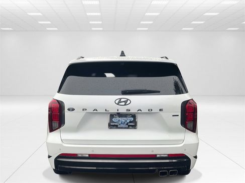 Used 2024 Hyundai Palisade Calligraphy image 5