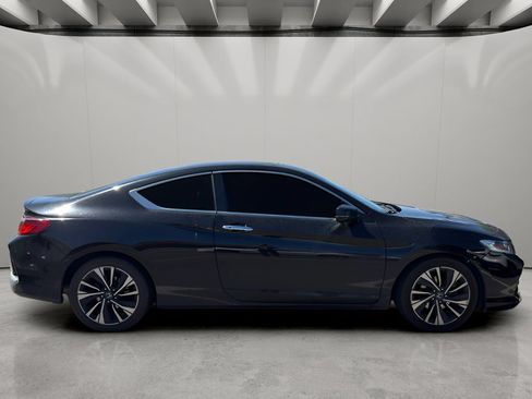 Used 2017 Honda Accord EX image 6