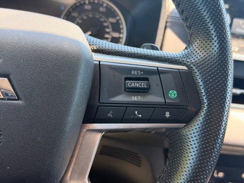 Used 2024 Mitsubishi Outlander SE FWD image 27