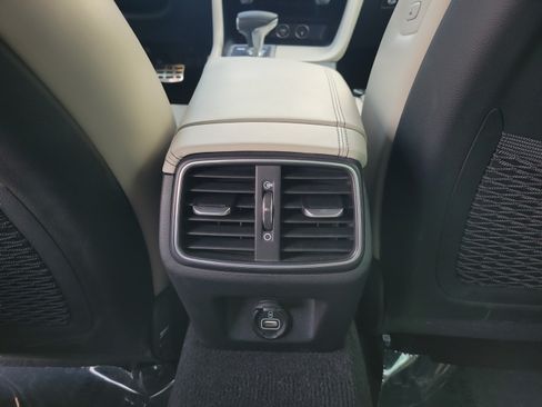 Used 2023 Genesis G70 3.3T w/ Sport Prestige Package RWD image 11