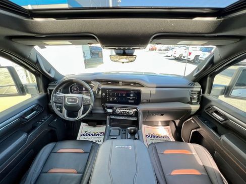 Used 2024 GMC Sierra 3500 AT4 w/ AT4 Premium Plus Package image 2