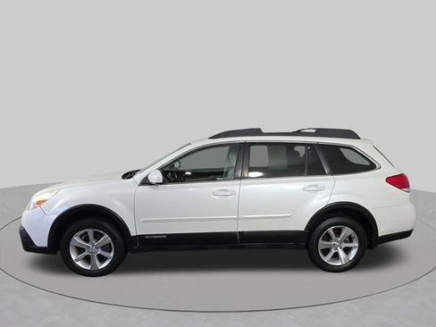 Used 2014 Subaru Outback 2.5i Limited w/ Moonroof Package AWD/4WD image 13