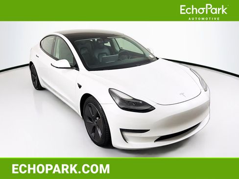 Used 2021 Tesla Model 3 Standard Range Plus RWD image 1