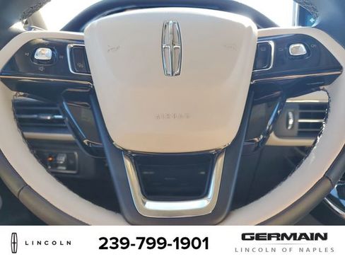 New 2026 Lincoln Corsair Premiere image 22