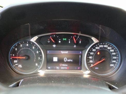 Used 2022 Chevrolet Equinox LT image 24