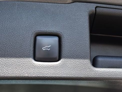 Used 2024 Ford Escape Platinum AWD/4WD image 37