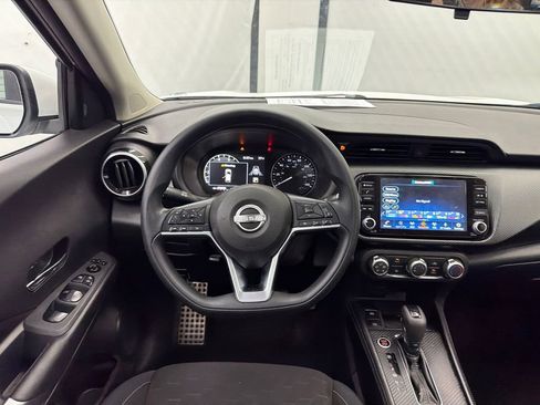 Used 2023 Nissan Kicks SV FWD image 22