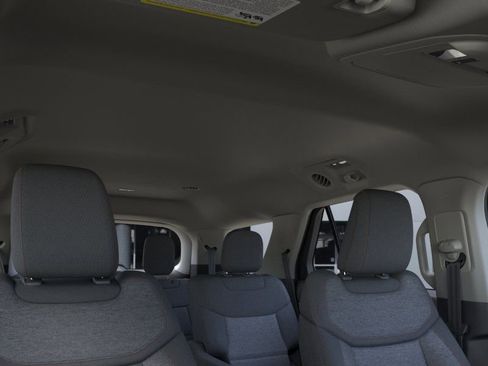 New 2026 Ford Explorer Active image 22