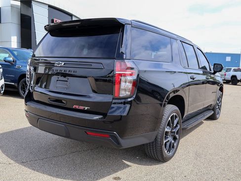 Used 2023 Chevrolet Suburban RST AWD/4WD image 3