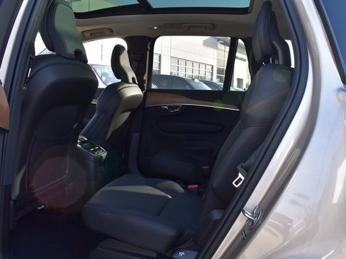 New 2025 Volvo XC90 T8 Plus w/ Protection Package Premier image 14