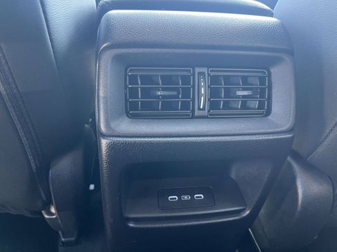 Used 2024 Honda CR-V EX-L image 10