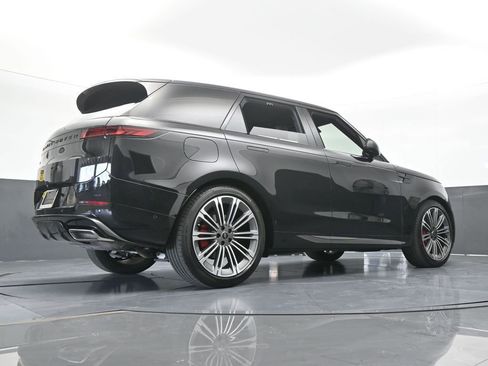 Used 2025 Land Rover Range Rover Sport Dynamic SE AWD/4WD image 59