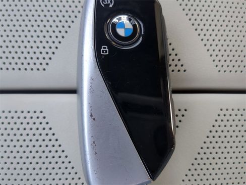 Certified 2024 BMW 740i image 31