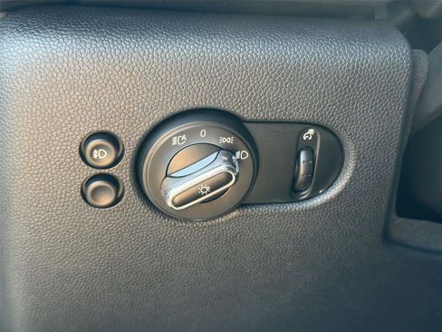 Used 2018 MINI Cooper S FWD image 39