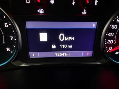 Used 2023 Chevrolet Traverse RS AWD/4WD image 95