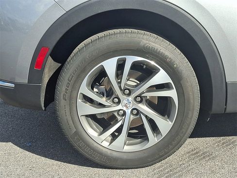 Used 2023 Buick Envision Essence image 9