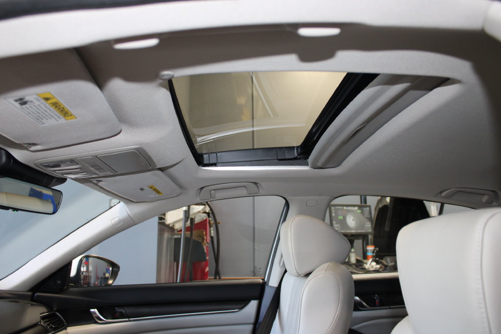 Used 2021 Honda Accord EX-L image 24