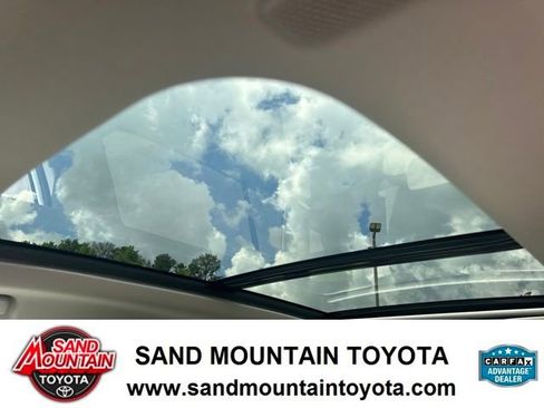 Used 2024 Toyota Grand Highlander FWD image 16