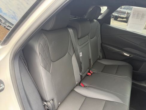 Used 2023 Lexus RX 350 Premium w/ Cold Area Package AWD/4WD image 18