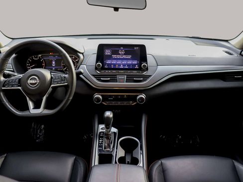 Used 2024 Nissan Altima 2.5 SR image 19