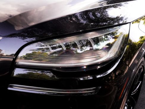 Used 2024 Lincoln Aviator Reserve w/ Equipment Group 201A RWD image 31