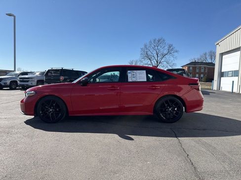 Used 2025 Honda Civic Sport image 4