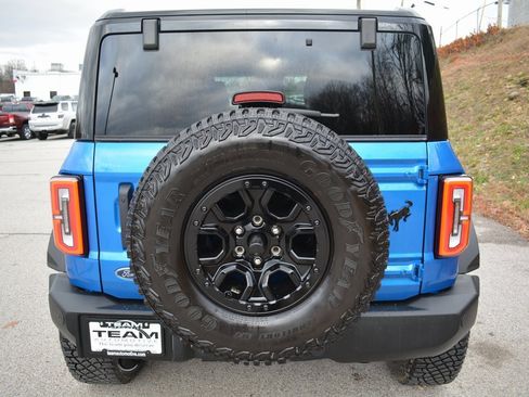 Used 2024 Ford Bronco Wildtrak image 6