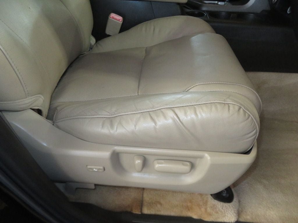 Used 2011 Toyota Sequoia Platinum AWD/4WD image 36