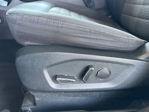 Used 2017 Ford Edge SEL FWD image 15