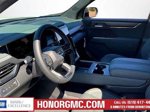 New 2026 GMC Acadia AT4 w/ Luxury Package image 7