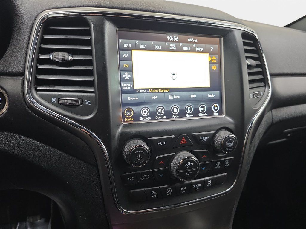 Used 2018 Jeep Grand Cherokee Altitude AWD/4WD image 19